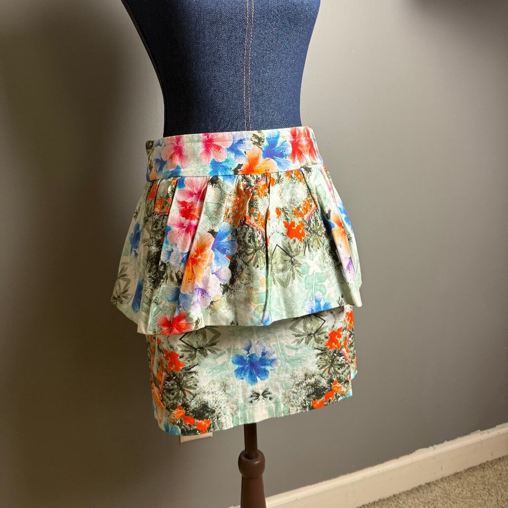 M Zara Peplum Floral Skirt,